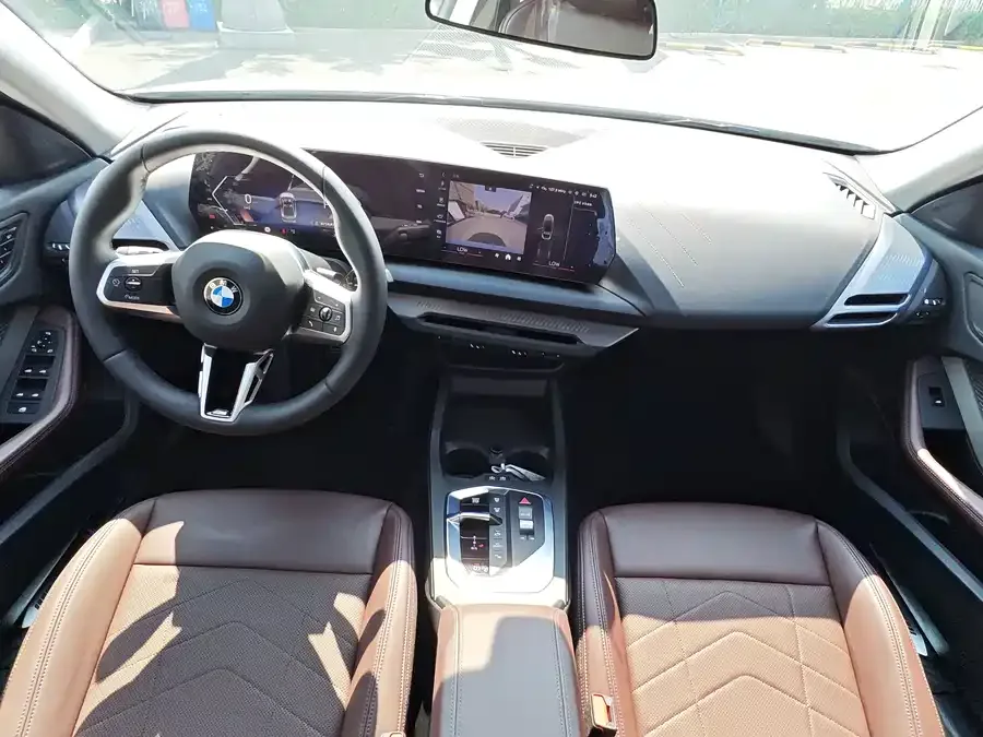 BMW 2 Series BMW 2 Series 2025 225L M Sports Package 2025 — миниатюра 5