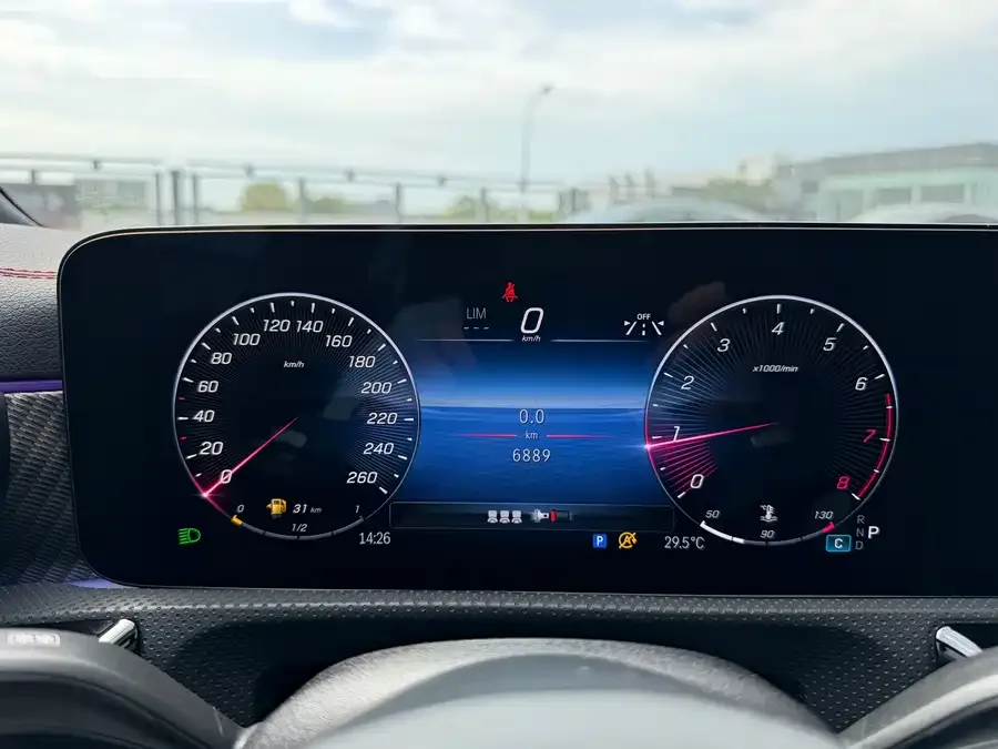Mercedes-Benz Class A Mercedes-Benz A-Class 2025 Facelift A 200 L Fashion Model 2025 — миниатюра 5