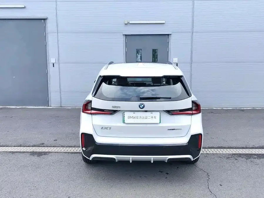 BMW iX1 2025 eDrive25L M Sport Package 2025 — миниатюра 5
