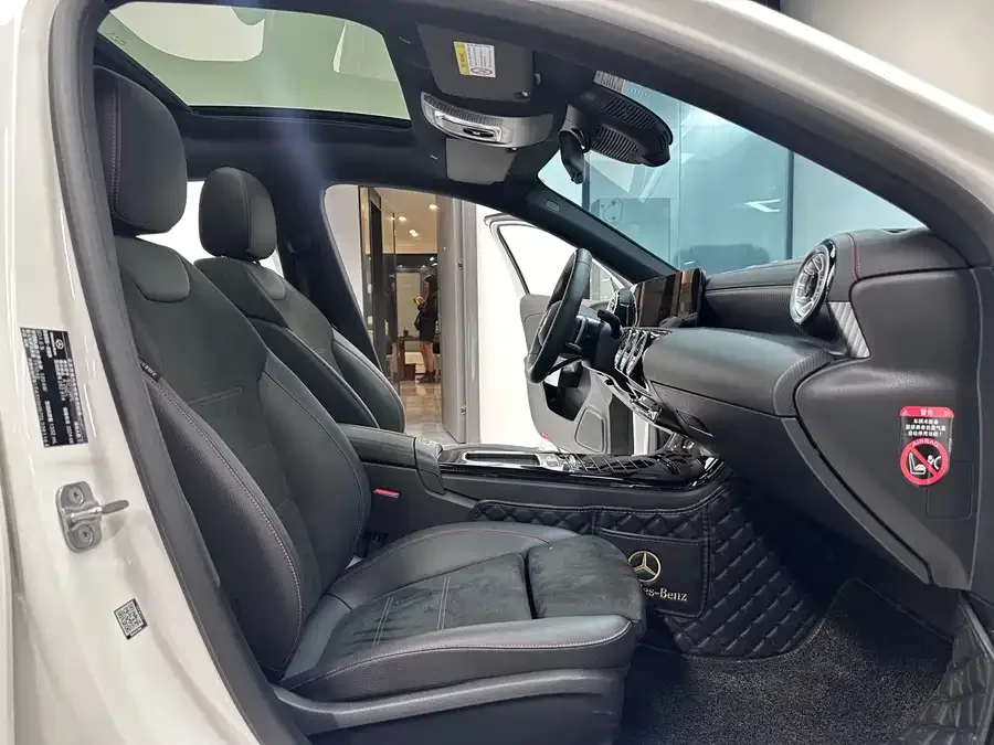 Mercedes-Benz Class A Mercedes-Benz A-Class 2025 A 200 L Fashion Edition 2024 — миниатюра 3