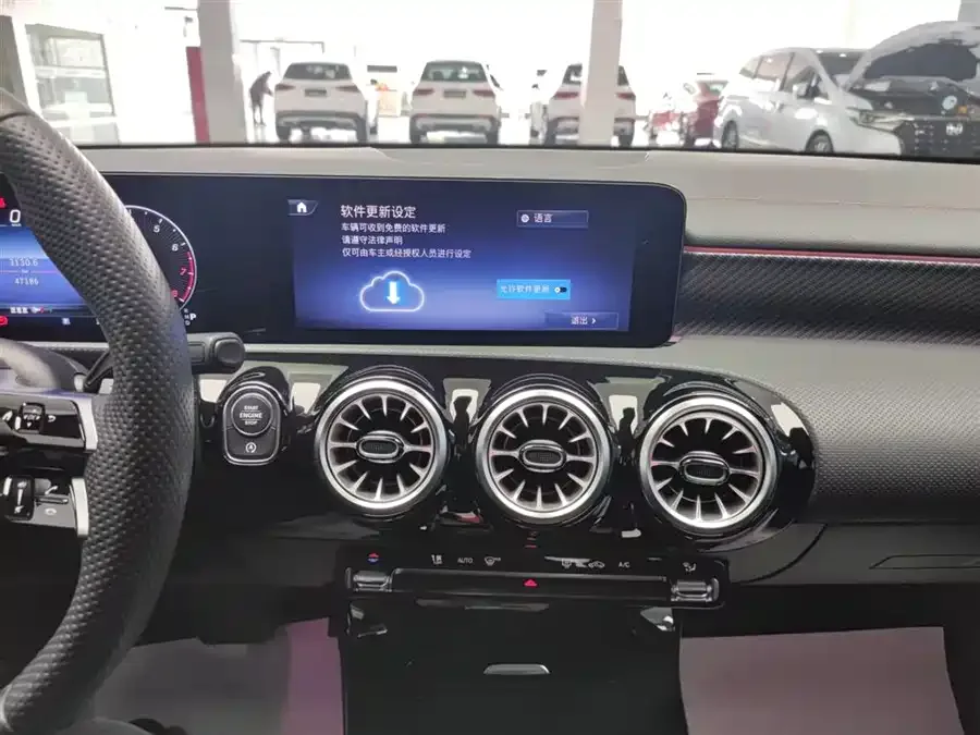 Mercedes-Benz Class A Mercedes-Benz A-Class 2023 A 200 L Fashion Edition 2023 — миниатюра 4