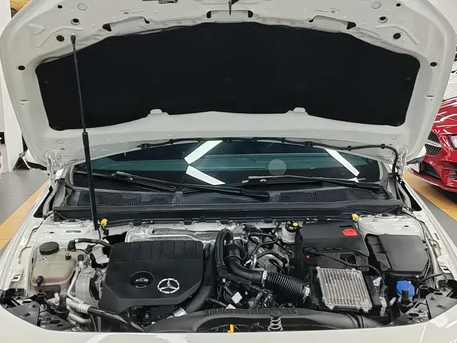 Mercedes-Benz Class A Mercedes-Benz A-Class 2023 A 200 L Fashion Edition 2023 — миниатюра 5