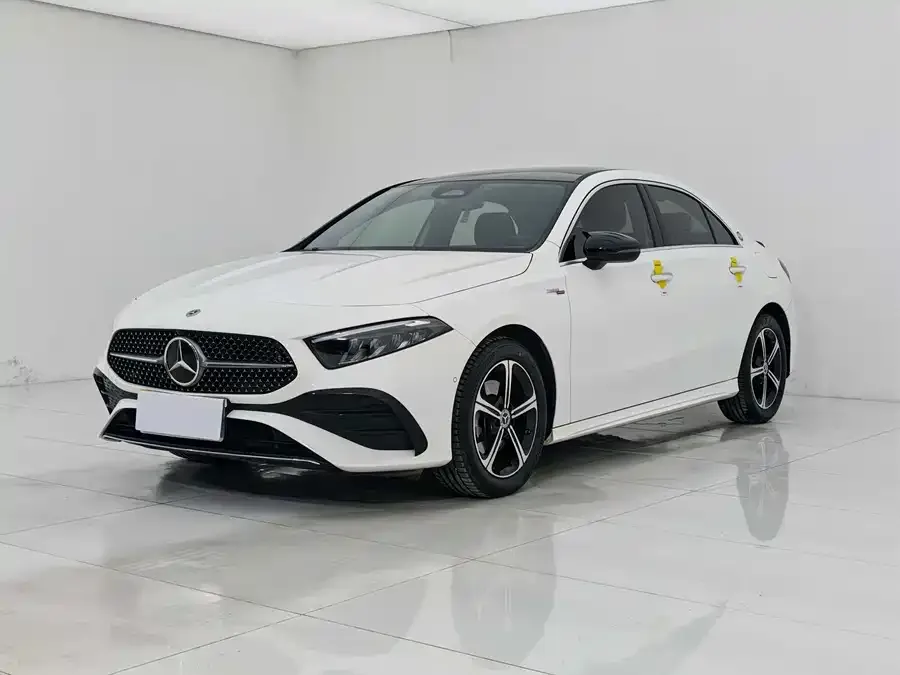 Mercedes-Benz Class A 2024