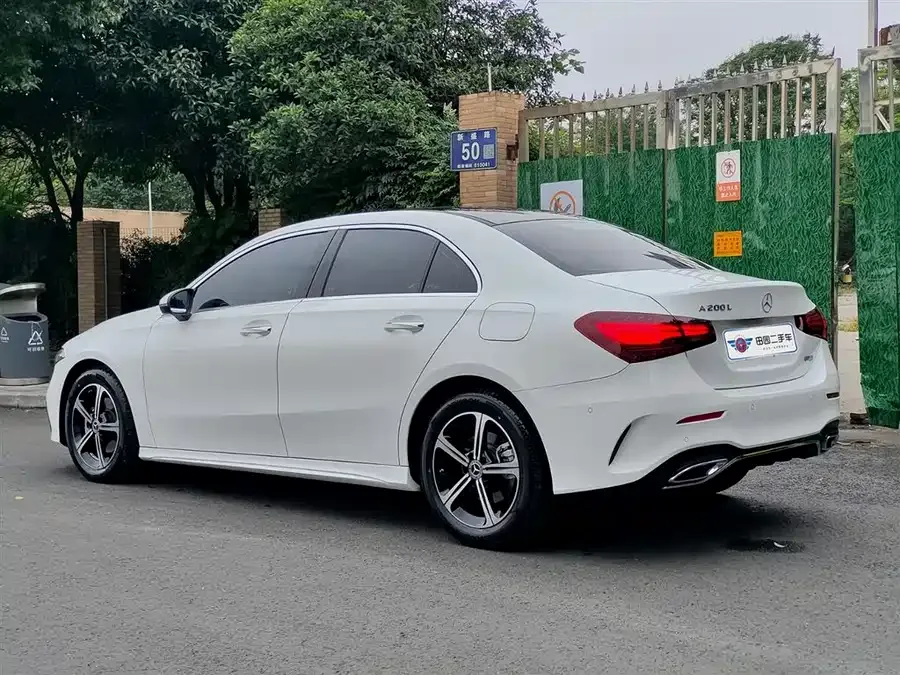 Mercedes-Benz Class A Mercedes-Benz A-Class 2023 A 200 L Fashion Edition 2023 — миниатюра 4