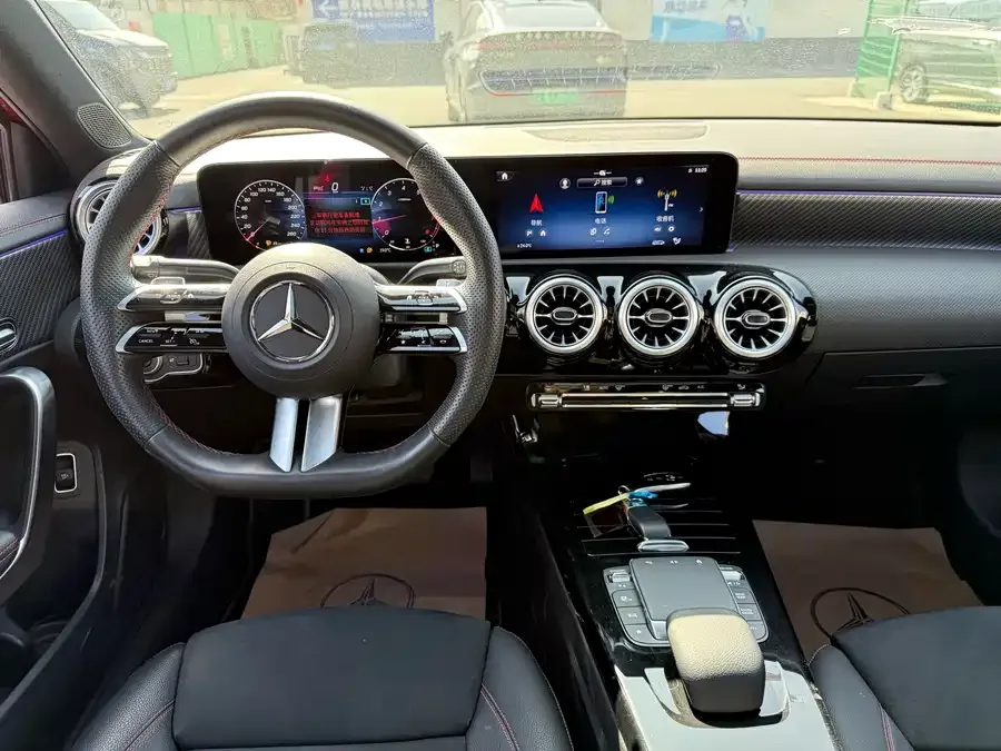 Mercedes-Benz Class A Mercedes-Benz A-Class 2024 A 200 L Fashion Edition 2024 — миниатюра 2