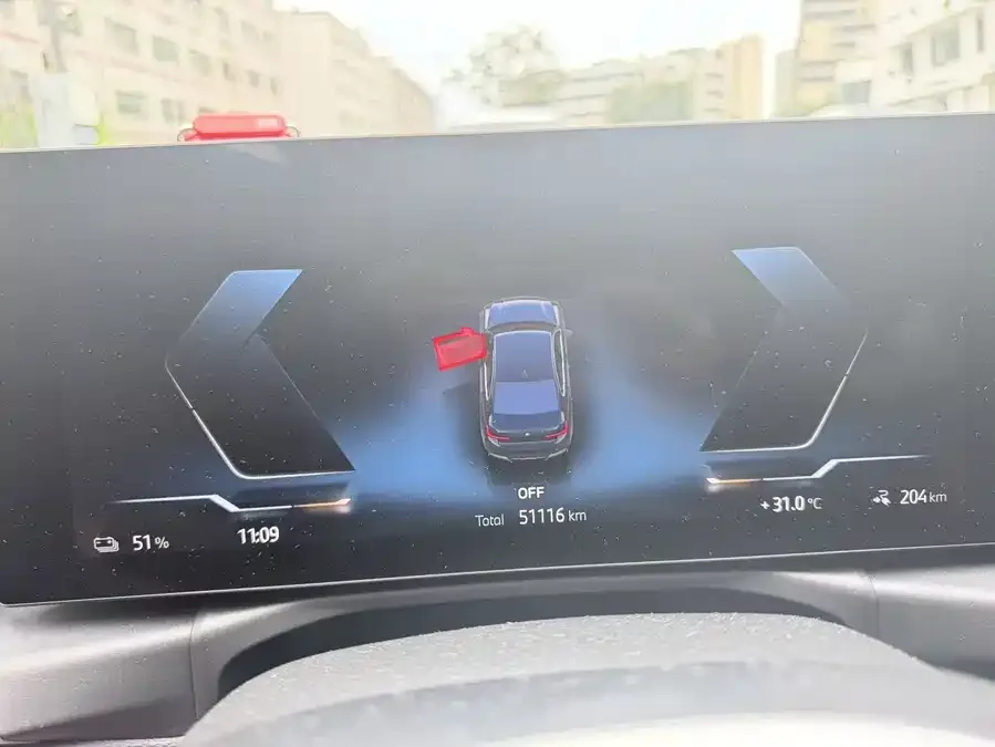 BMW i3 2022 eDrive 35 L 2023 — миниатюра 5