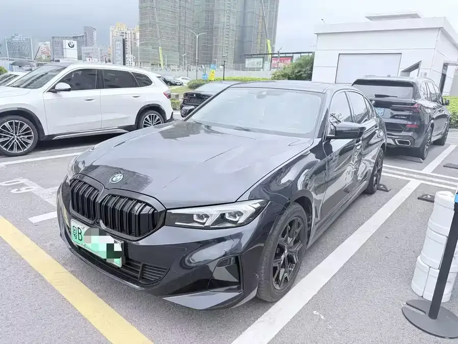 BMW i3 2022 eDrive 35 L 2023 — фото 1, купить с доставкой в Москву