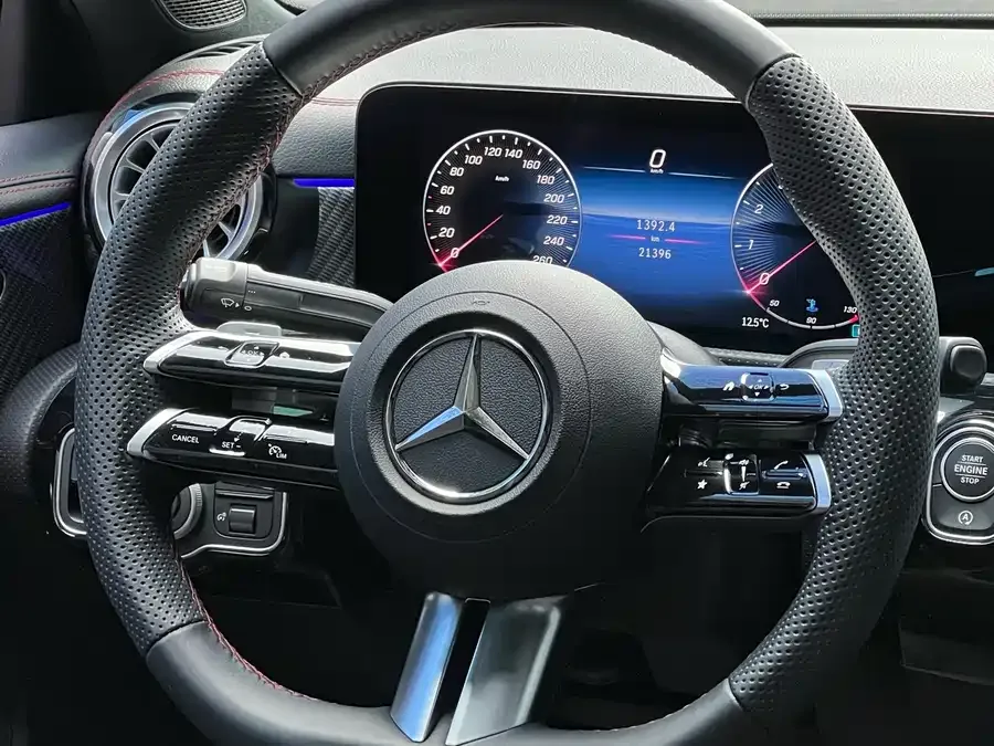 Mercedes-Benz Class A Mercedes-Benz A-Class 2024 A 200 L Fashion Edition 2024 — миниатюра 4