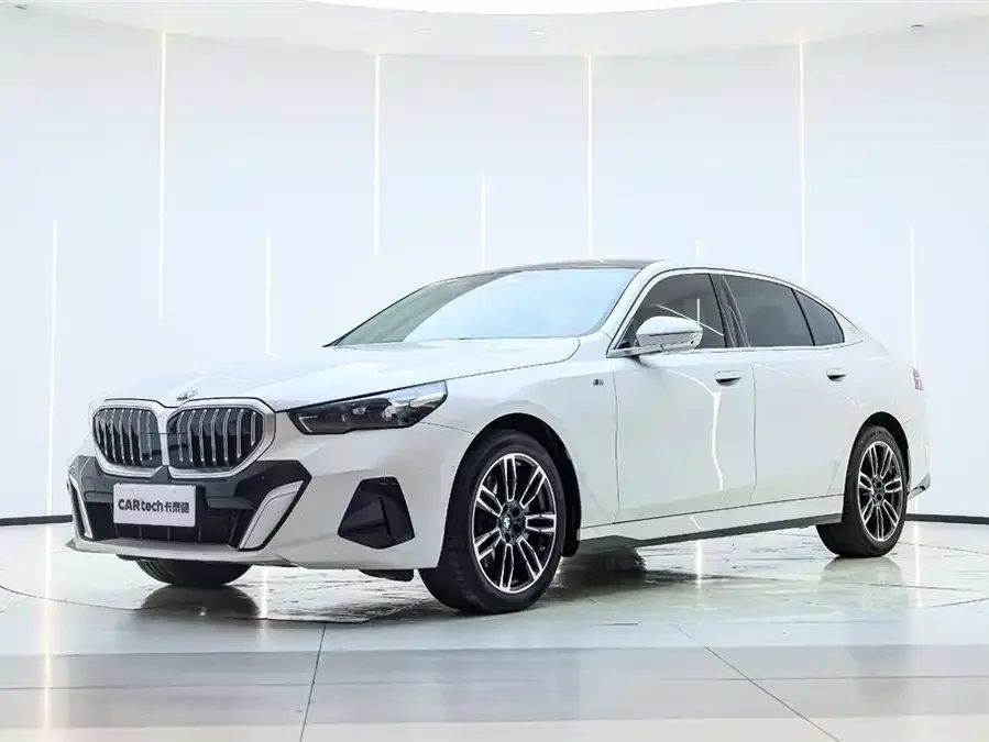 BMW 5 Series 2024