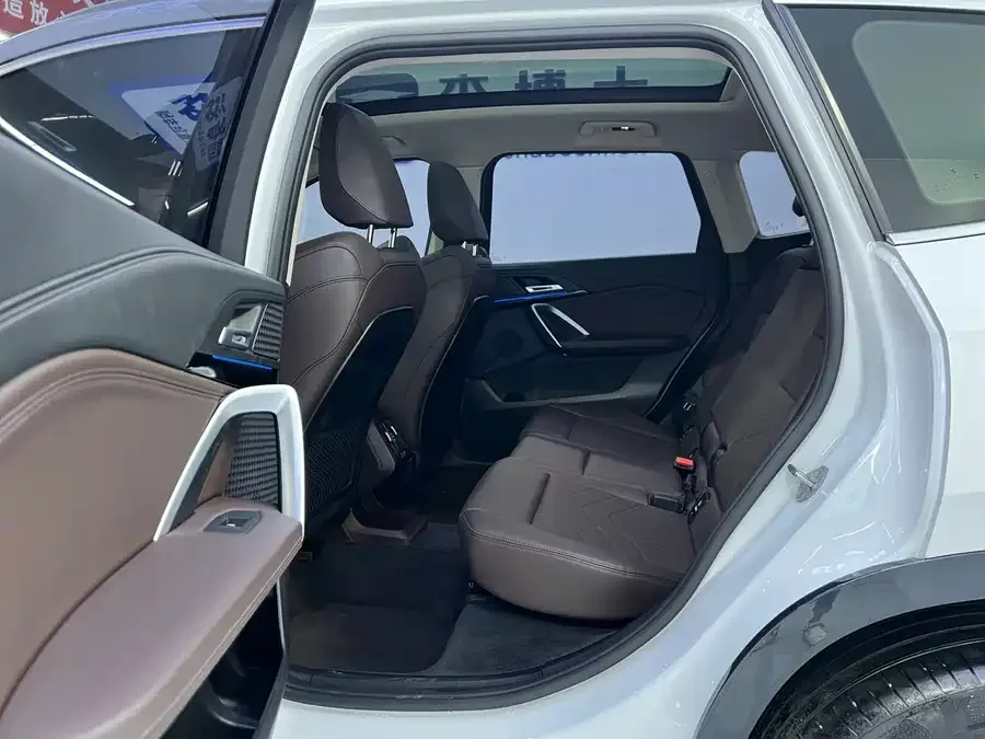 BMW X1 2023 sDrive20Li X Design Package 2024 — миниатюра 4