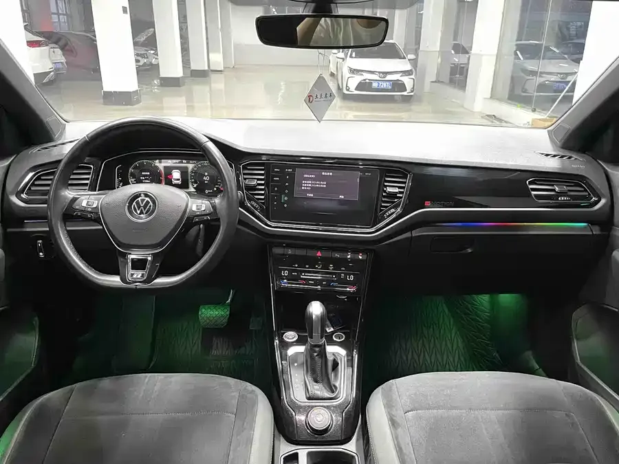 Volkswagen T-Roc T-ROC 2021 facelift 280TSI DSG four-wheel drive luxury intelligent version 2022 — миниатюра 3