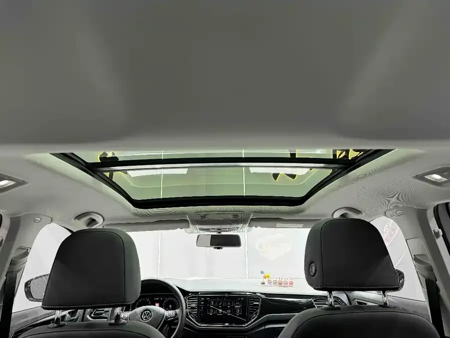 Volkswagen T-Roc T-ROC 2021 280TSI DSG 2WD Comfort Smart Edition 2022 — миниатюра 3
