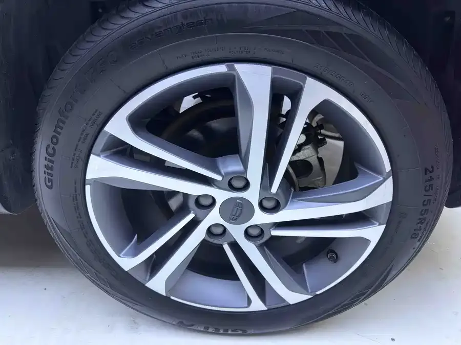 Volkswagen T-Roc T-ROC 2021 facelift 280TSI DSG two-wheel drive elite intelligent version 2022 — миниатюра 3