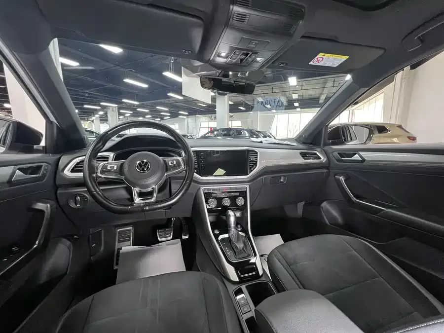 Volkswagen T-Roc T-ROC 2022 280TSI DSG 2WD R-Line Pro PLUS 2022 — миниатюра 4