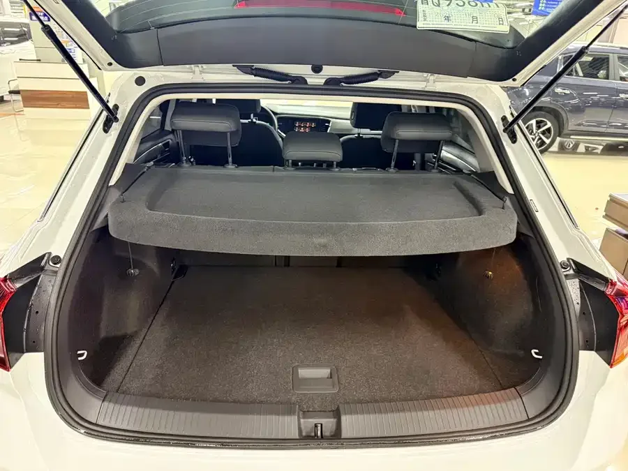 Volkswagen T-Roc T-ROC 2022 280TSI DSG 2WD Elite PLUS 2023 — миниатюра 4