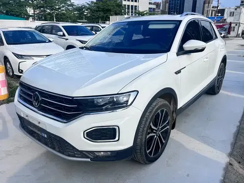 Volkswagen T-Roc 2023 купить в Москве