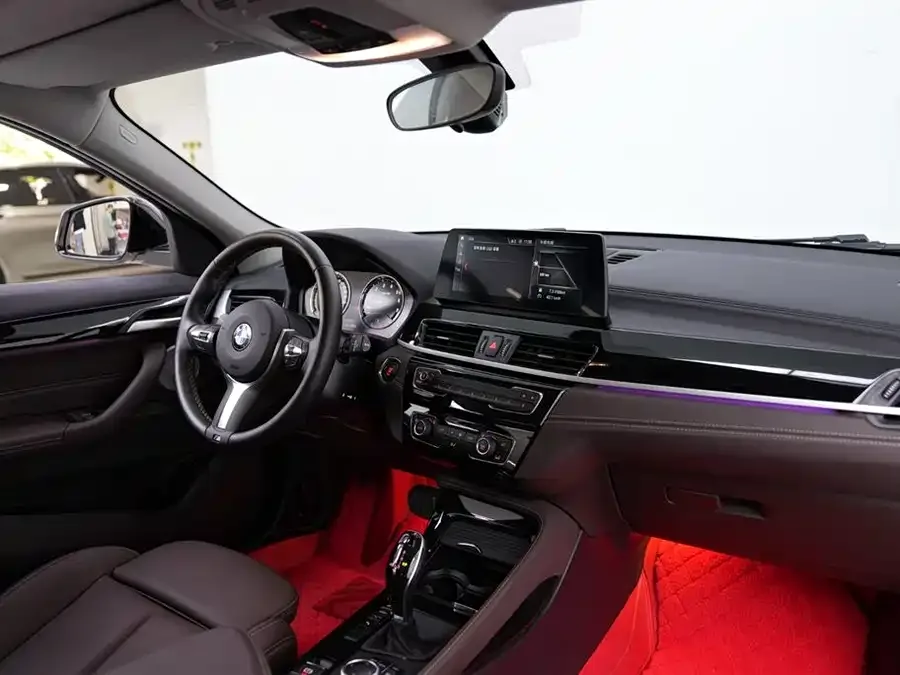 BMW X2 2023 sDrive25i M Sport Night Edition 2023 — миниатюра 5