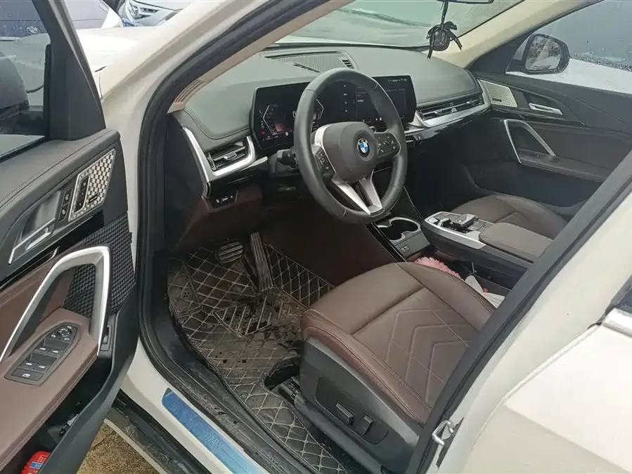 BMW X1 2023 sDrive25Li X Design Package 2024 — миниатюра 3