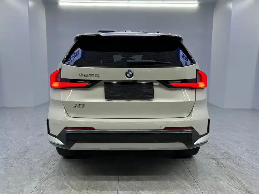BMW X1 2023 sDrive20Li X Design Package 2023 — миниатюра 5