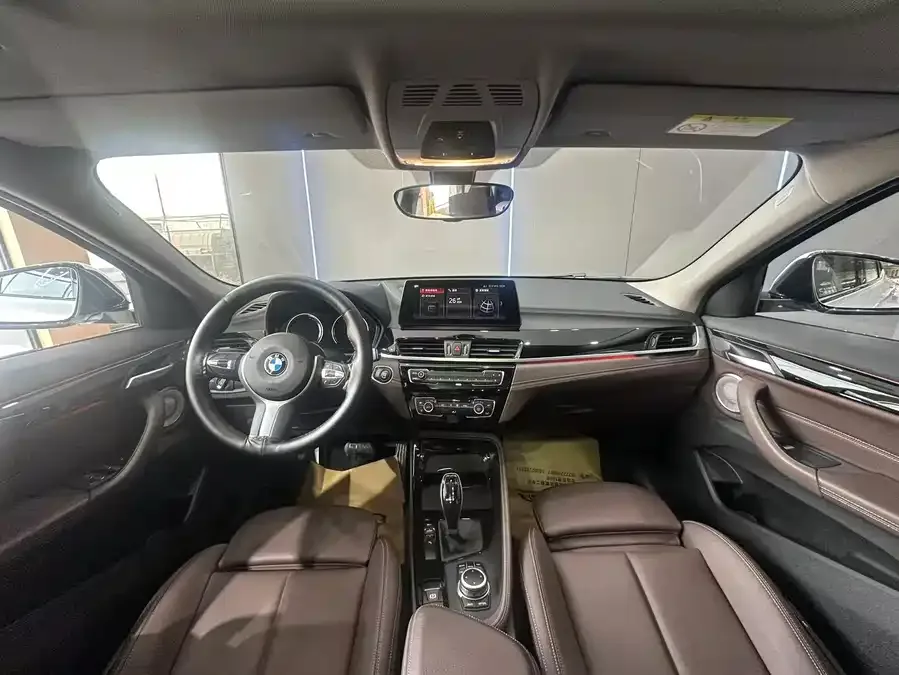 BMW X2 2021 facelift sDrive25i M Sport package 2022 — миниатюра 3