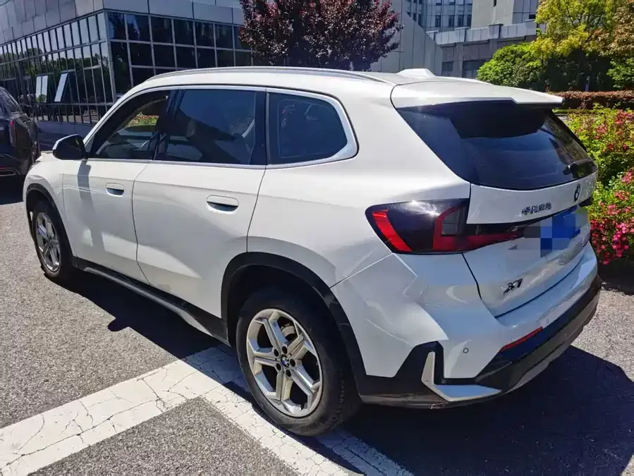 BMW X1 2023 sDrive20Li X Design Package 2023 — миниатюра 5