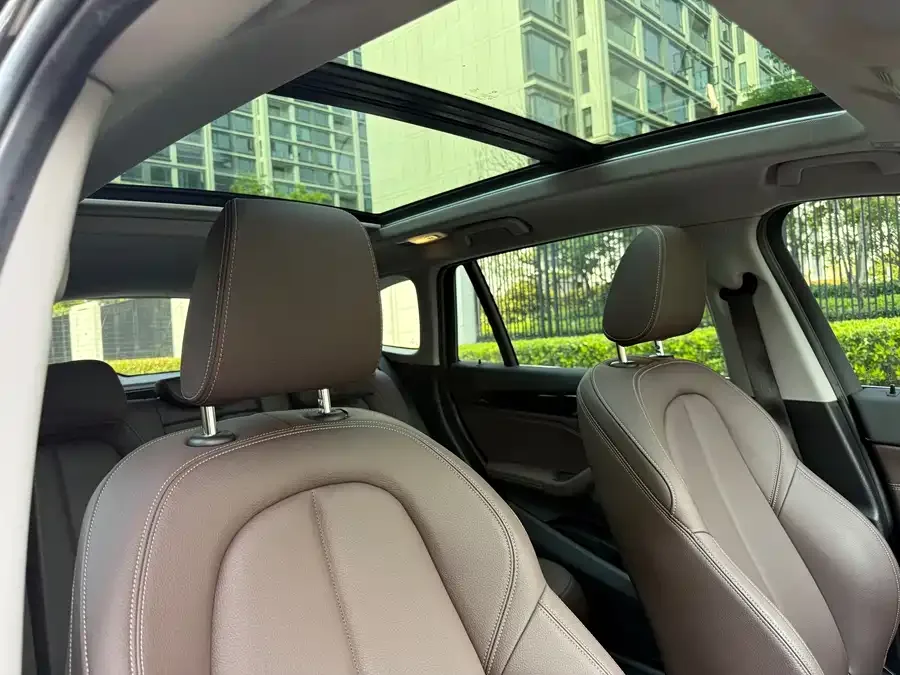 BMW X1 2022 sDrive25Li Leading Edition 2022 — миниатюра 5