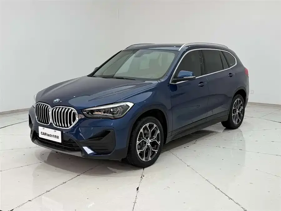 BMW X1 2021 facelift sDrive25Li Leading Edition 2022 — миниатюра 2