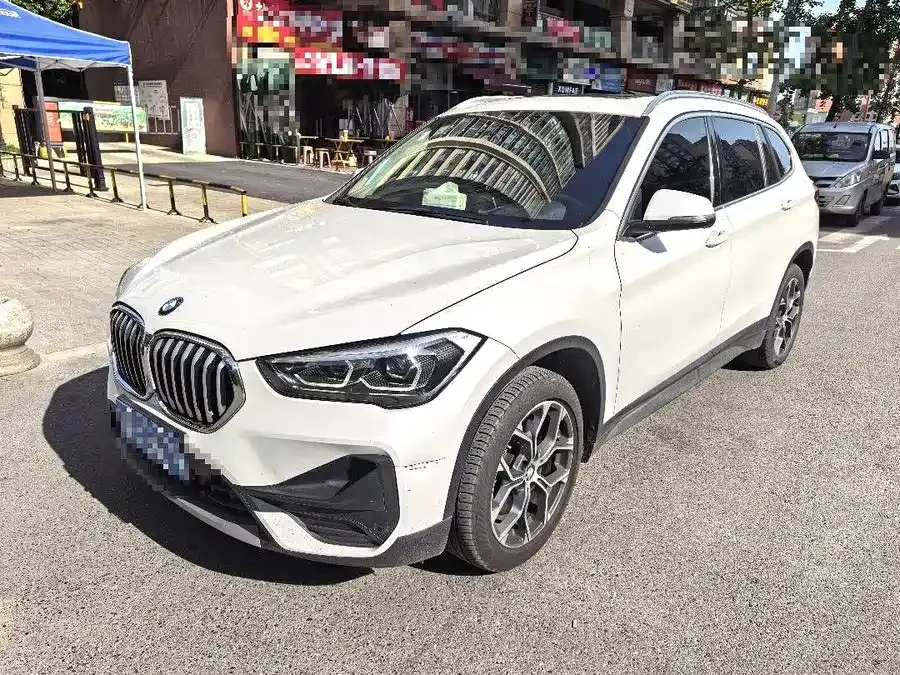 BMW X1 2022 sDrive25Li Leading Edition 2022 — фото 1, купить с доставкой в Москву