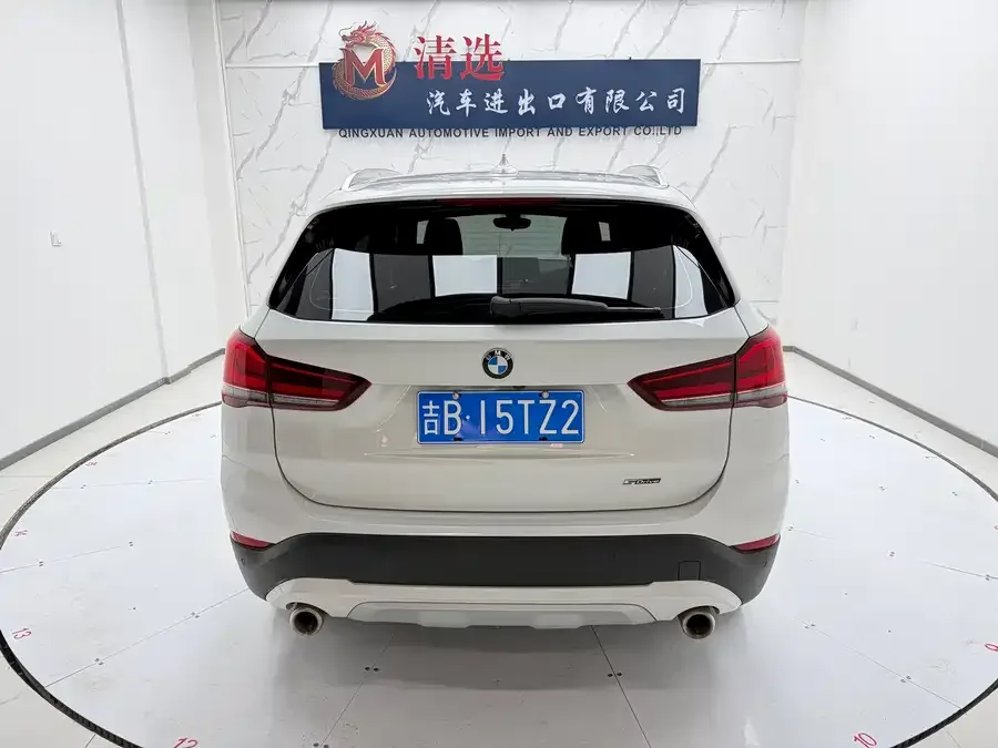 BMW X1 2022 sDrive20Li Fashion Edition 2023 — миниатюра 5