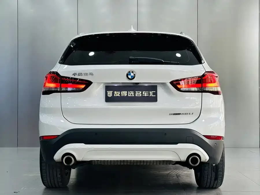 BMW X1 2022 sDrive25Li Leading Edition 2022 — миниатюра 3