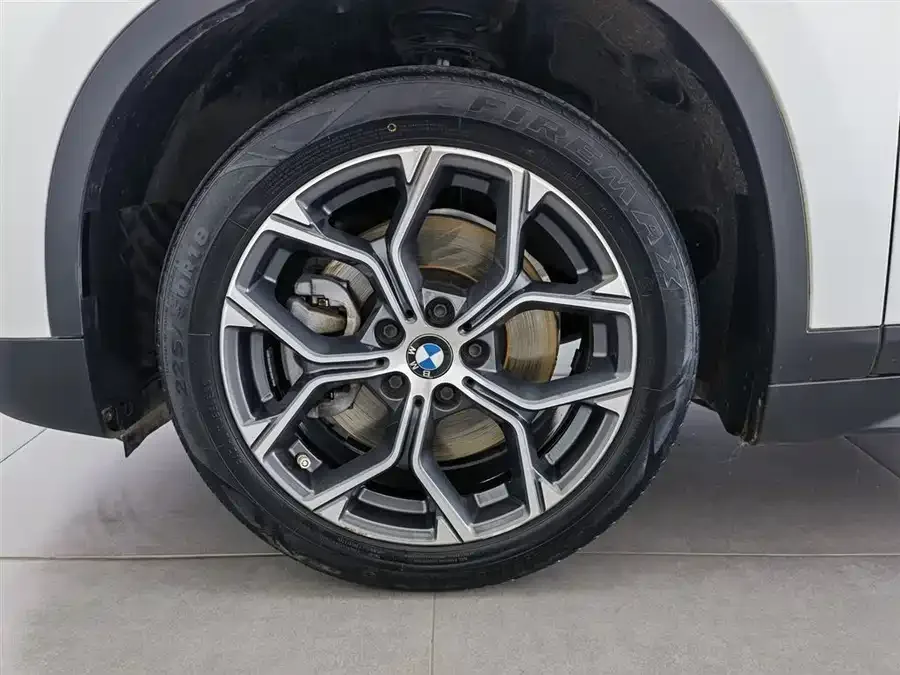 BMW X1 2022 sDrive25Li Leading Edition 2022 — миниатюра 5