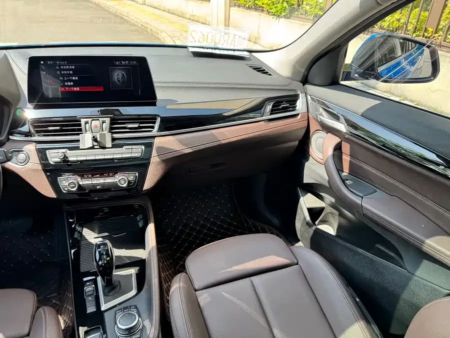 BMW X2 2022 sDrive25i M Off-Road Package 2022 — миниатюра 5
