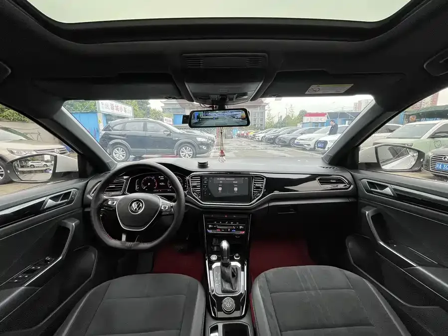 Volkswagen T-Roc T-ROC 2021 280TSI DSG four-wheel drive luxury smart connected version 2022 — миниатюра 4