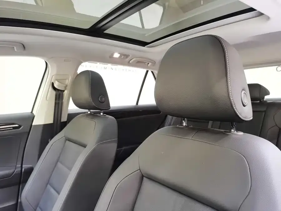 Volkswagen T-Roc T-ROC 2021 280TSI DSG 2WD Comfort Smart Edition 2022 — миниатюра 3