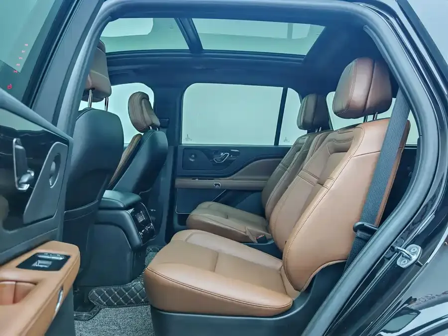 Lincoln Aviator Aviator 2023 3.0T V6 4WD Elegant Cruise Edition 6 Seaters 2023 — миниатюра 3