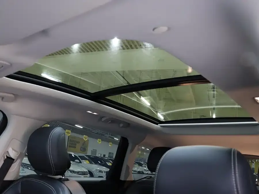 Lincoln Navigator Navigator 2023 2.0T 4WD Premium Edition 2024 — миниатюра 5
