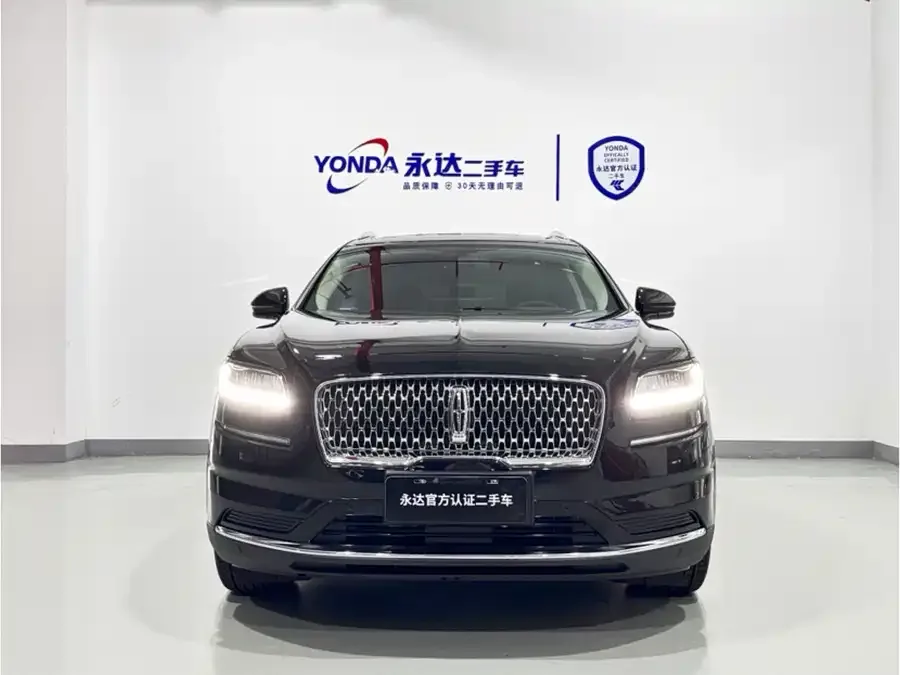 Lincoln Navigator Navigator 2021 2.0T 4WD Premium Edition 2022 — миниатюра 2
