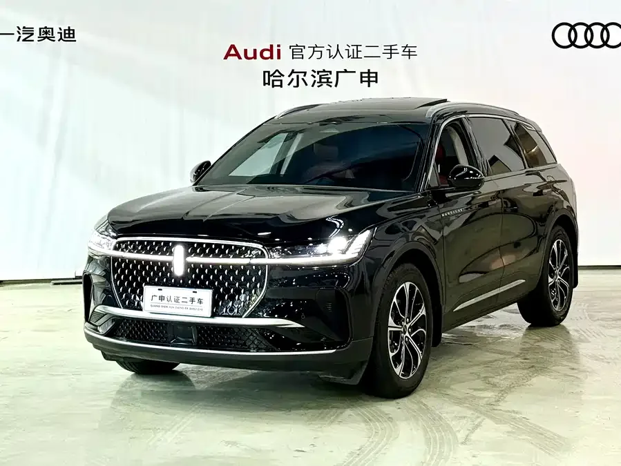 Lincoln Navigator Navigator 2025 Facelift 2.0T AWD Premium Edition 2025 — фото 1, купить с доставкой в Москву