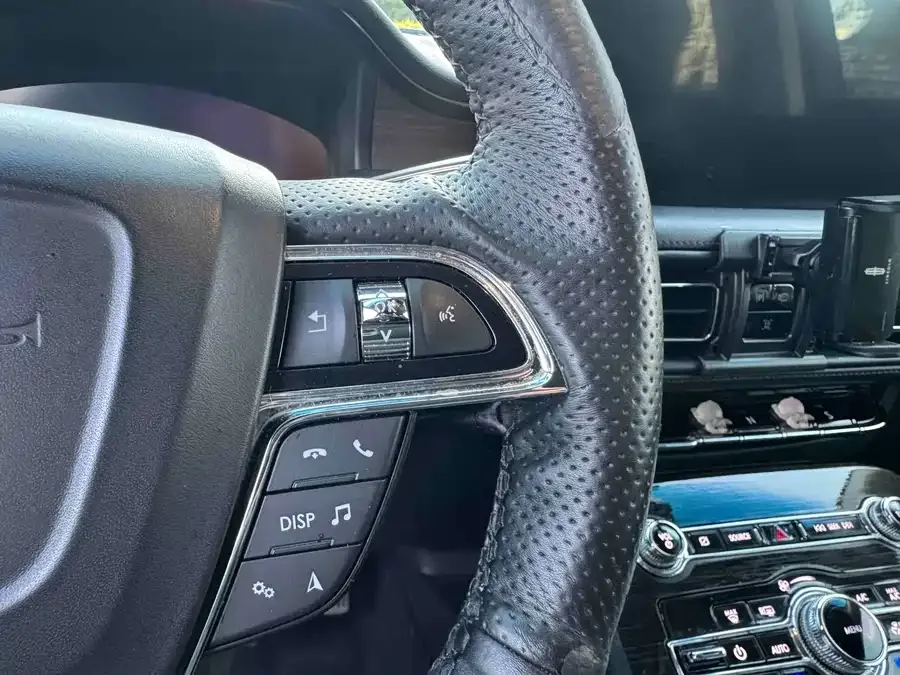 Lincoln Navigator Navigator 2021 facelift 2.7T 4WD Honor Edition 2022 — миниатюра 5
