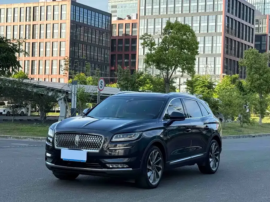 Lincoln Navigator 2022