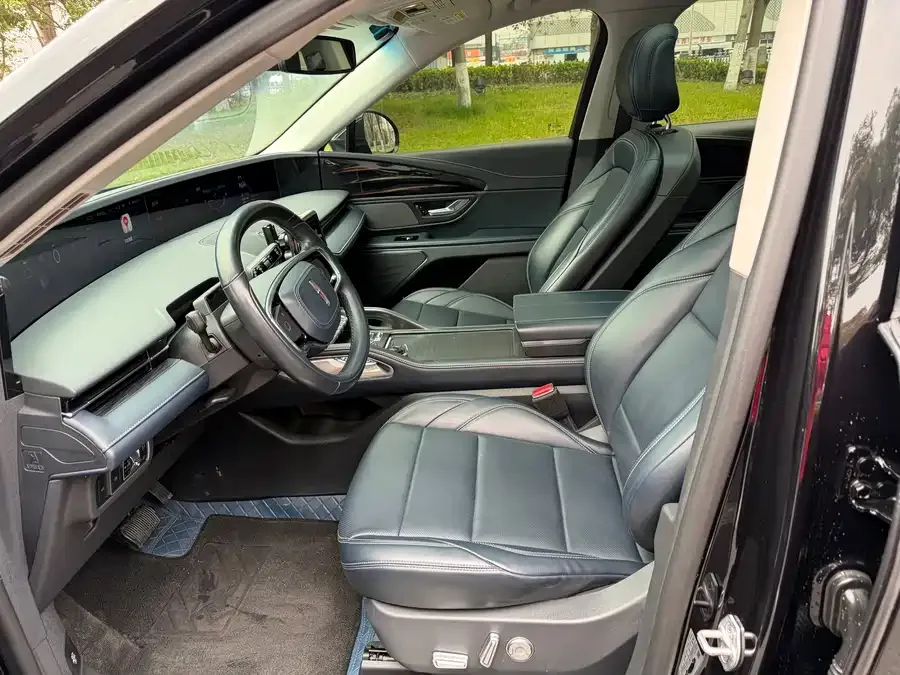 Lincoln Navigator Navigator 2023 2.0T 4WD Premium Edition 2023 — миниатюра 4