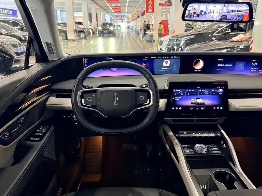 Lincoln Navigator Navigator 2025 2.0T 4WD Premium Edition 2025 — миниатюра 4