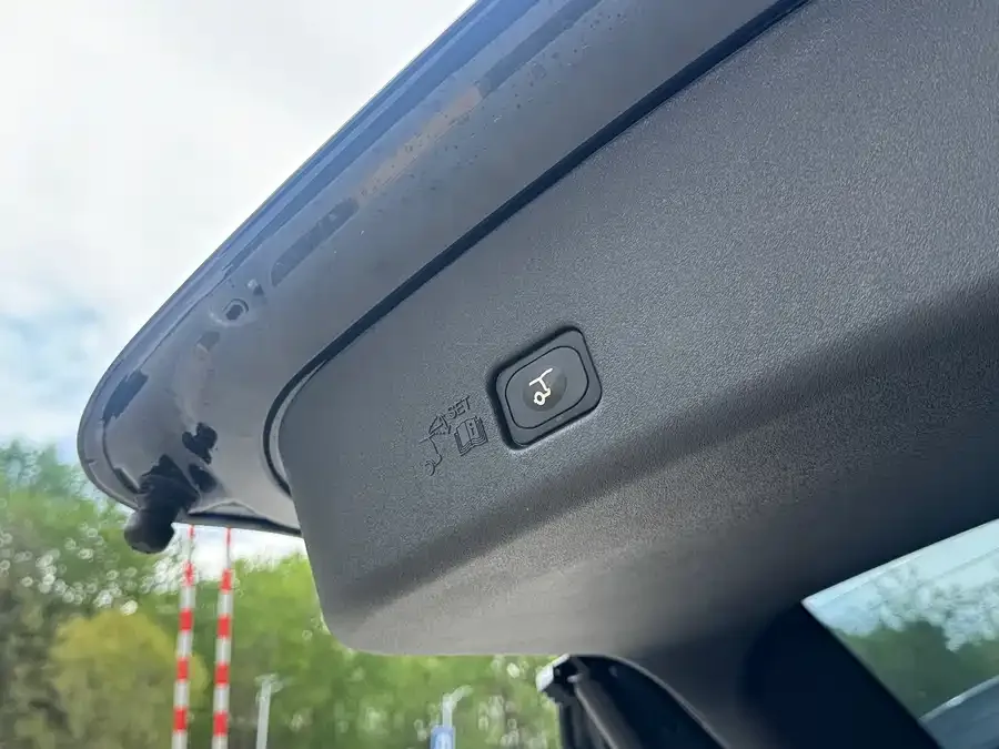 Lincoln Navigator Navigator 2025 2.0T 4WD Premium Edition 2025 — миниатюра 5