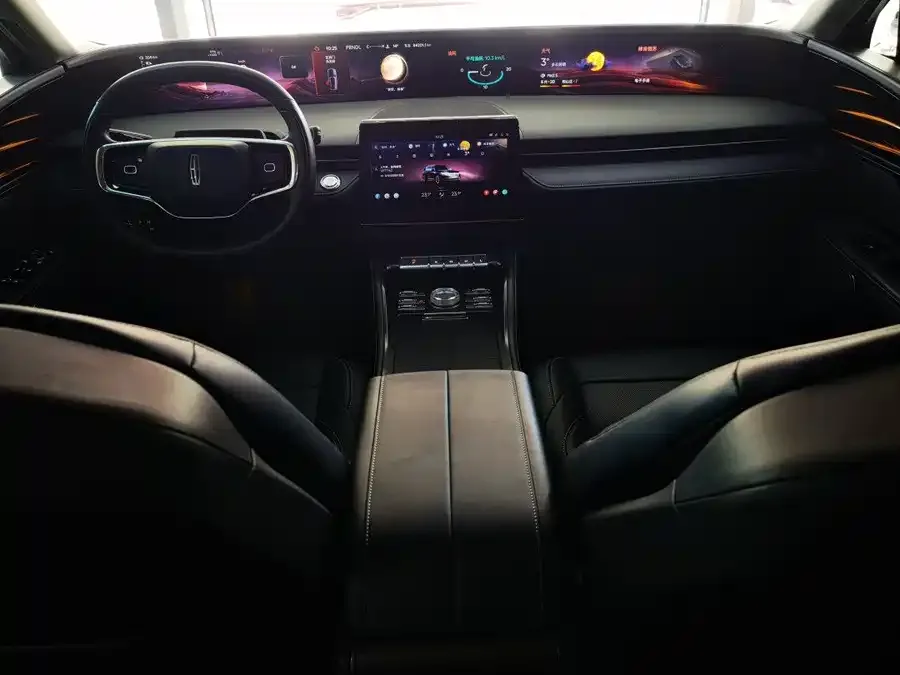 Lincoln Navigator Navigator 2023 2.0T 4WD Premium Edition 2023 — миниатюра 5