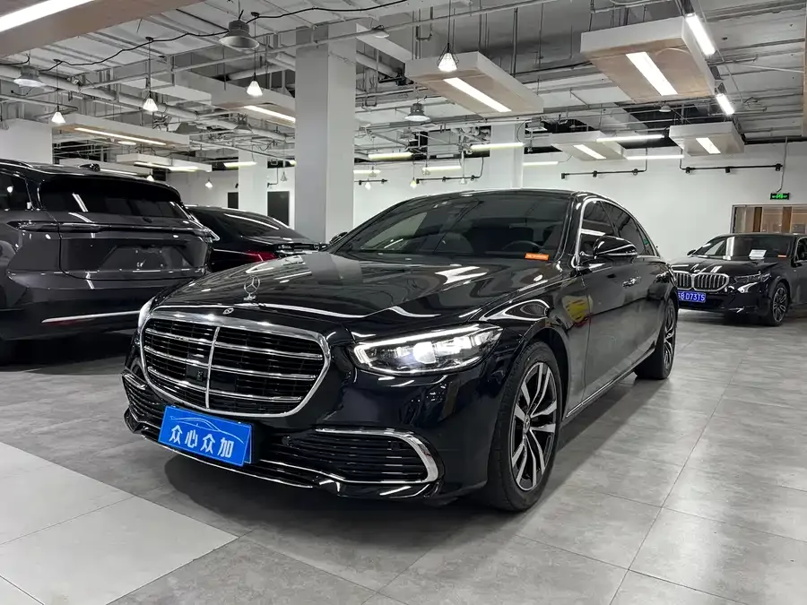 Mercedes-Benz S-Класс 2024