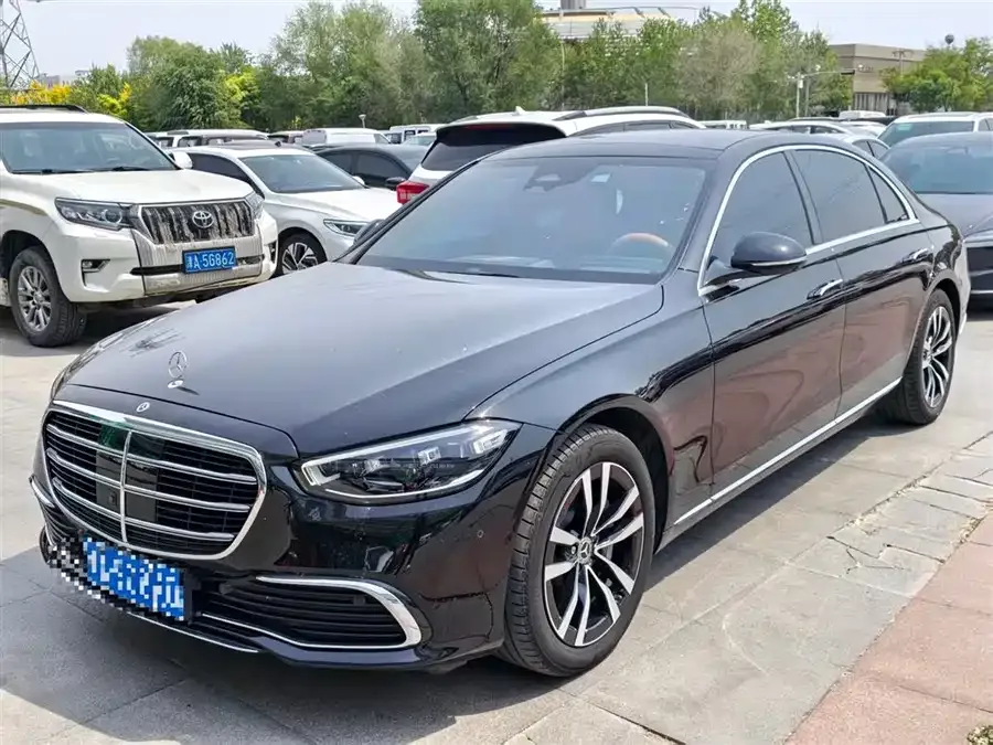 Mercedes-Benz S-Класс 2024