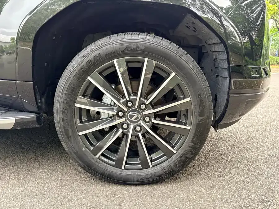 Lexus GX 2024 Lingfeng Edition 2024 — миниатюра 3