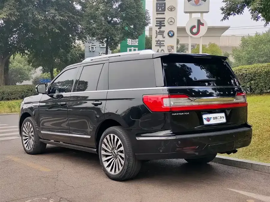 Lincoln Navigator Navigator 2020 3.5T Zunyao Edition 2022 — миниатюра 4
