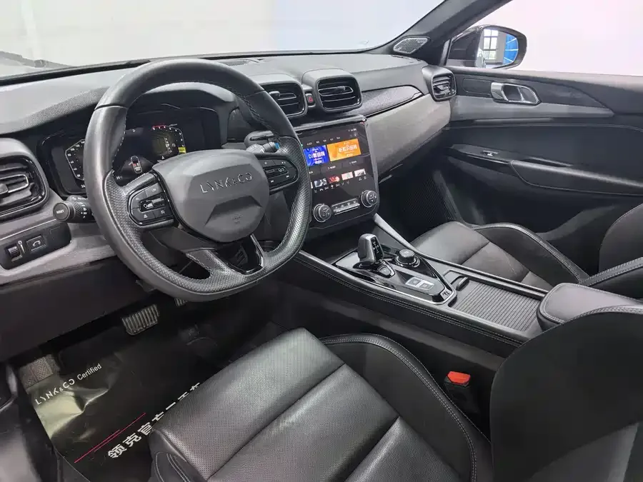 Lynk & Co 02 Hatchback Lynk & Co 02 Hatchback 2022 2.0TD Pro 2022 — миниатюра 2