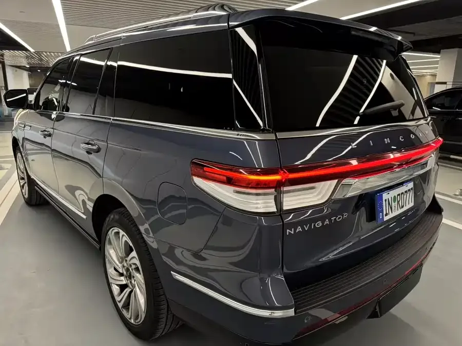 Lincoln Navigator Navigator 2022 3.5T Honor Edition 2023 — миниатюра 2